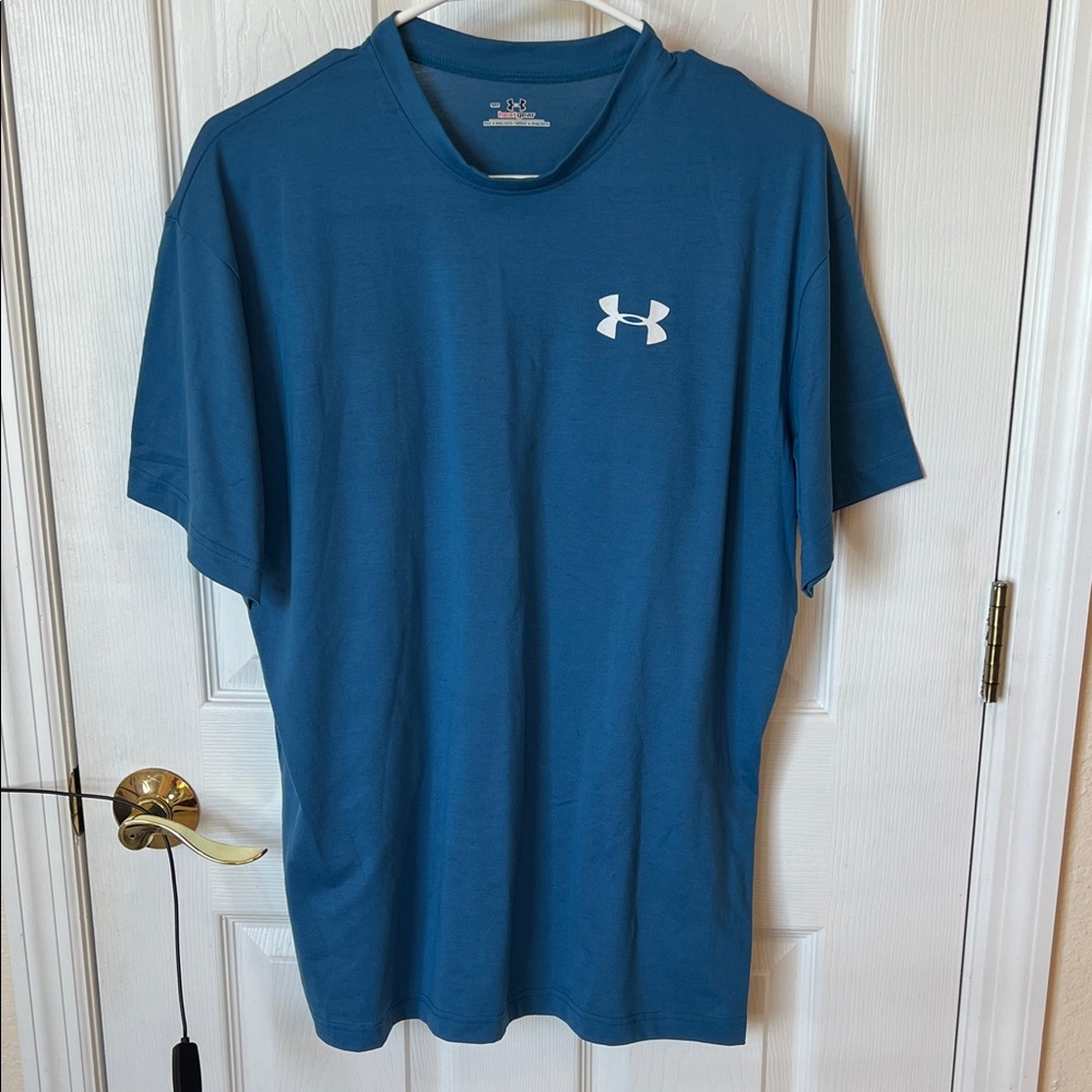 Under Armour Heat Gear Men's Blue Short Sleeve Tee